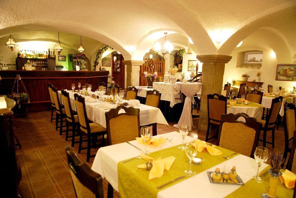 Logis L'Auberge Gutshof Bischofswerda Ngoại thất bức ảnh